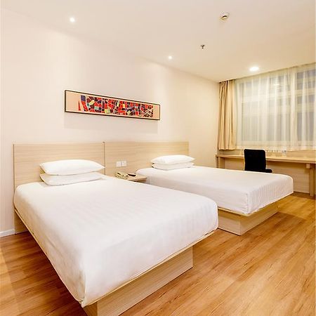 Hanting Hotel Nanjing Nanjing Southern Airlines University Ruijin Road מראה חיצוני תמונה