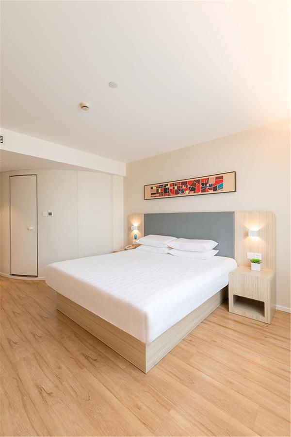 Hanting Hotel Nanjing Nanjing Southern Airlines University Ruijin Road מראה חיצוני תמונה